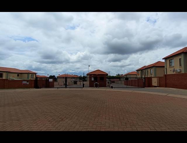 3 BEDROOM HOUSE FOR SALE IN AMANDASIG